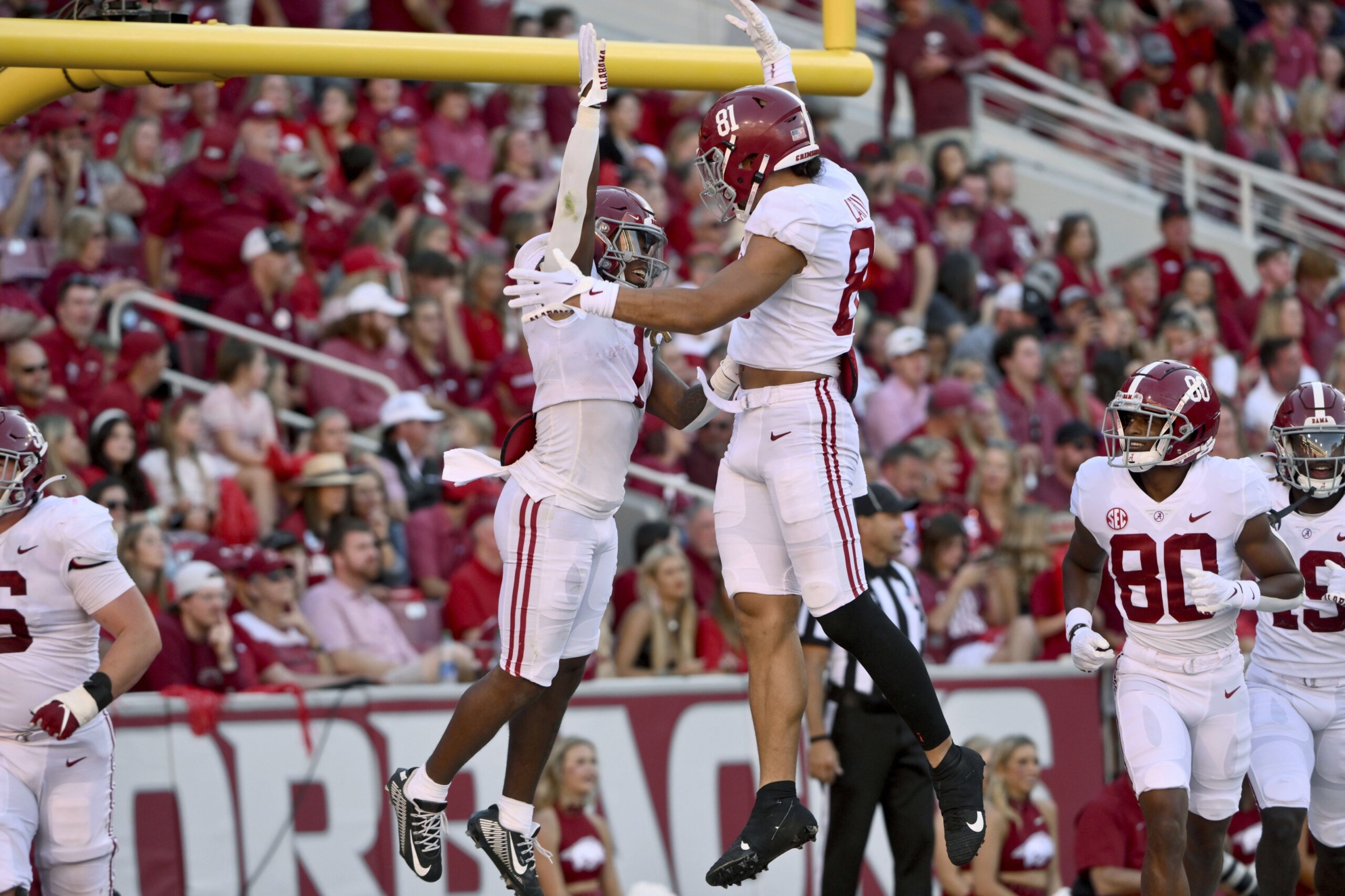 AP Top 25 Tide retakes No. 1 from UGA; Kansas snaps drought WTOP News