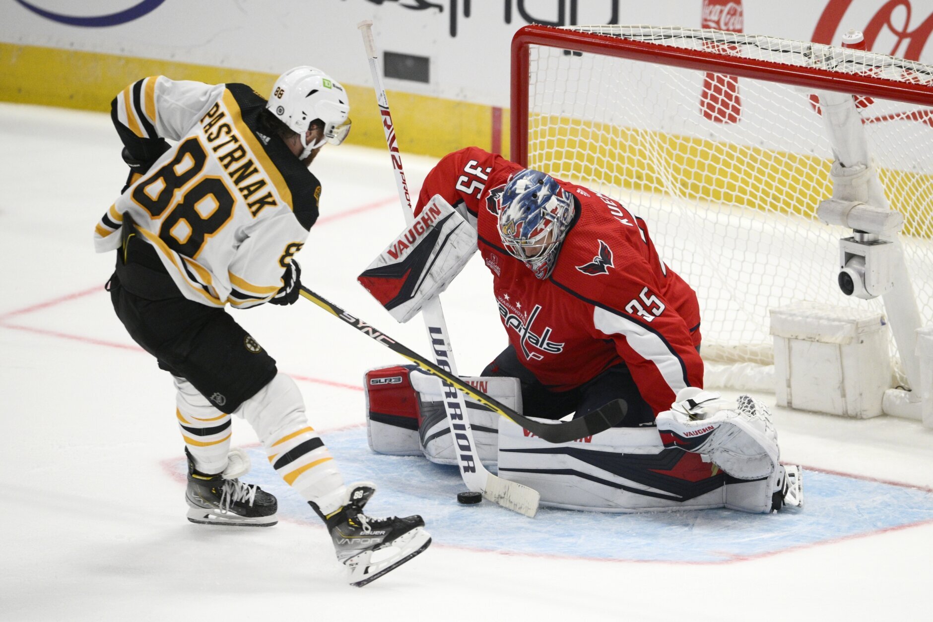 Bruins top NHL season points mark, beating Capitals 5-2 - WTOP News