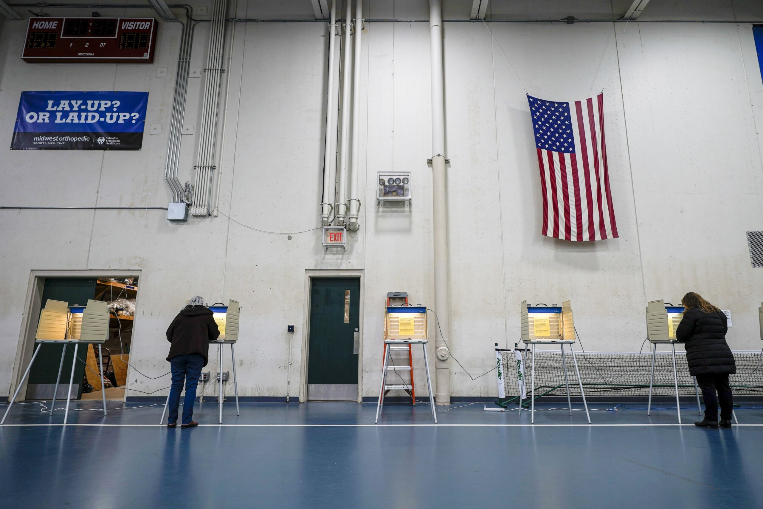 Early inperson voting starts in Wisconsin amid lawsuits WTOP News