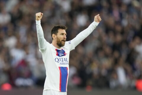 Messi scores in 1st game after World Cup as PSG wins