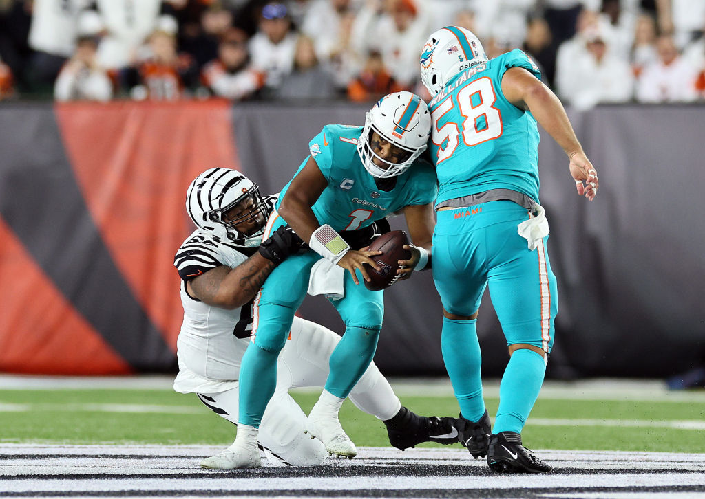 <p><em><strong>Dolphins 15</strong></em><br />
<em><strong>Bengals 27</strong></em></p>
<p>Tua Tagovailoa should never have played this game. Period.</p>
