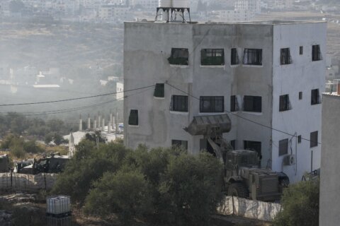 1 Palestinian killed, 1 fugitive surrenders in Israel raid