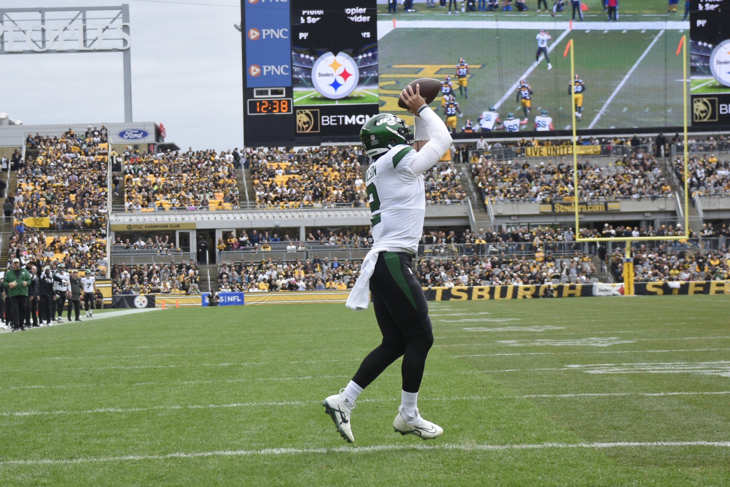 Terrell Edmunds bids farewell to Steelers on Twitter