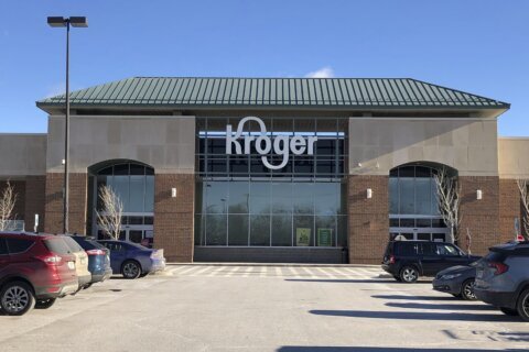 Kroger seeks to create grocery giant in $20B Albertsons bid