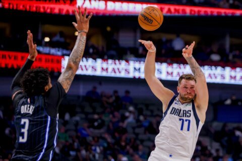 Doncic, Dinwiddie try to build on Mavs’ deep playoff run