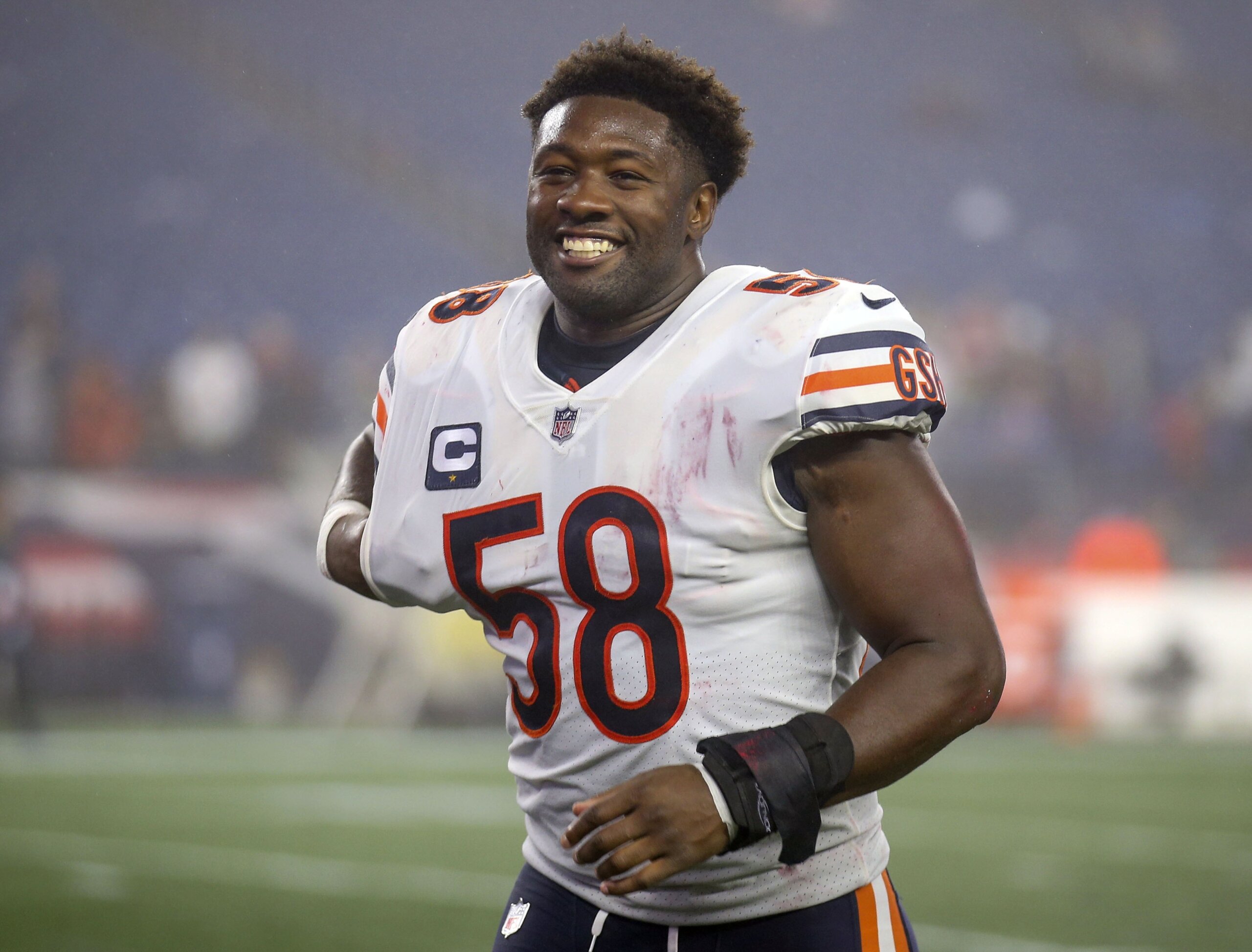 AP source: Bears agree to trade LB Roquan Smith to Ravens - WTOP News