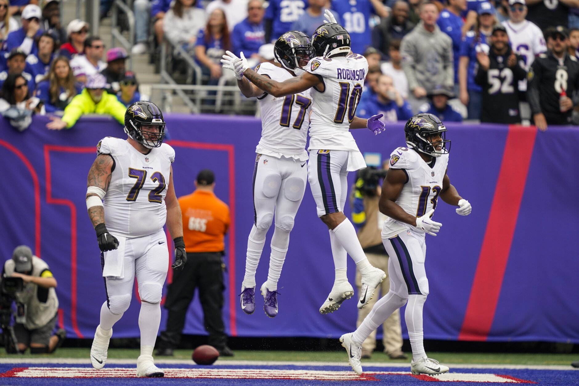 Surprising Giants rally to beat Ravens, improve to 5-1