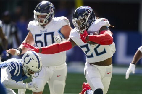 Titans look to keep rolling against struggling Commanders