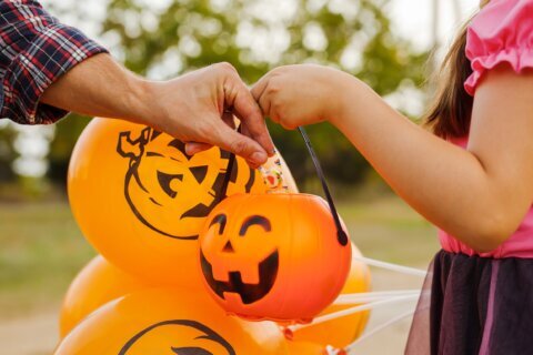 Should you let Halloween be a candy free-for-all? Maybe, experts say