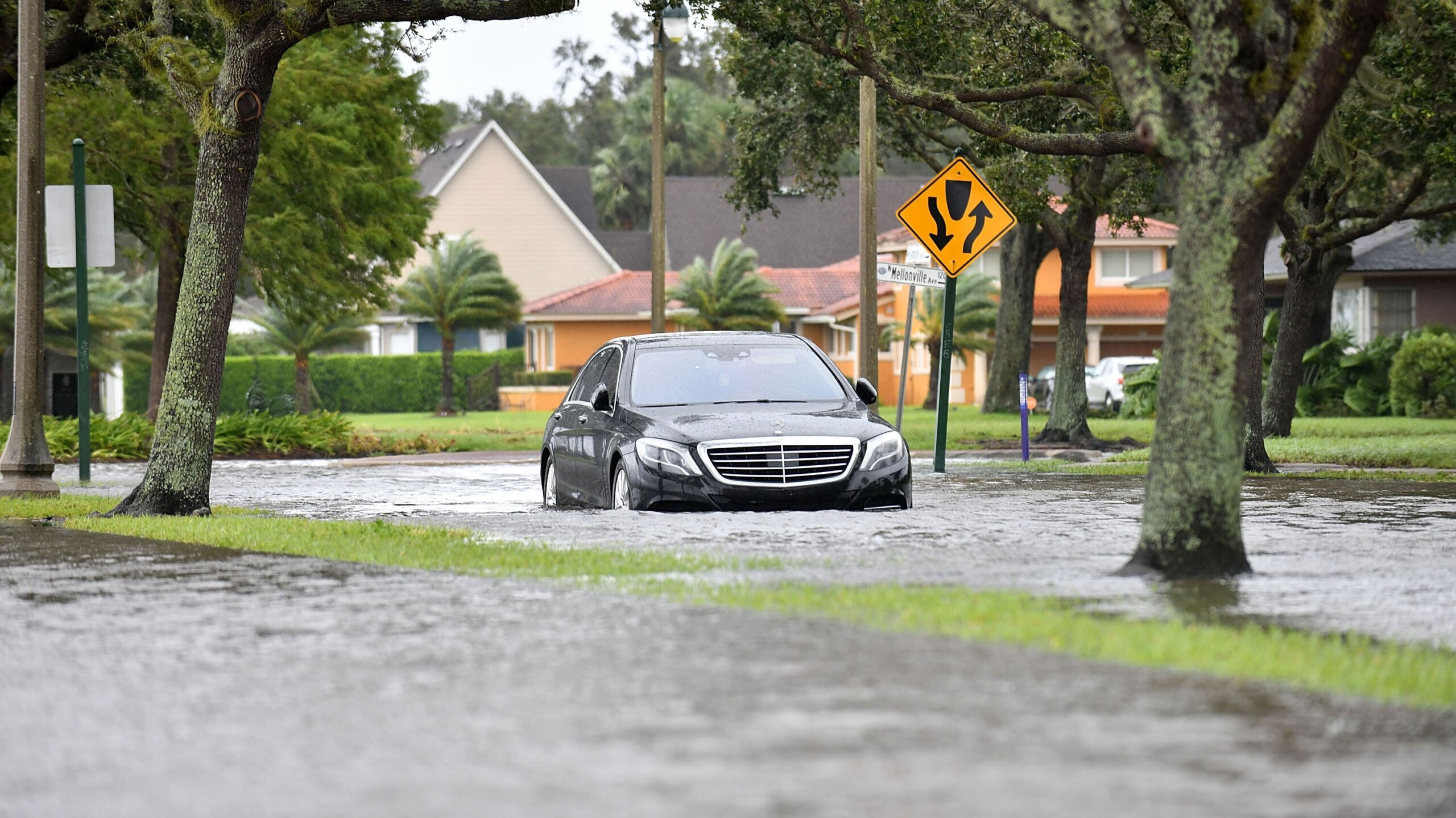 Don't buy one of DC area's 5,000 flood-damaged cars - WTOP News