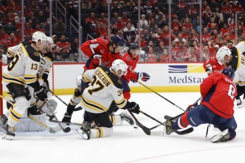 Lethargic power play comes back to haunt Capitals in opening loss to Bruins