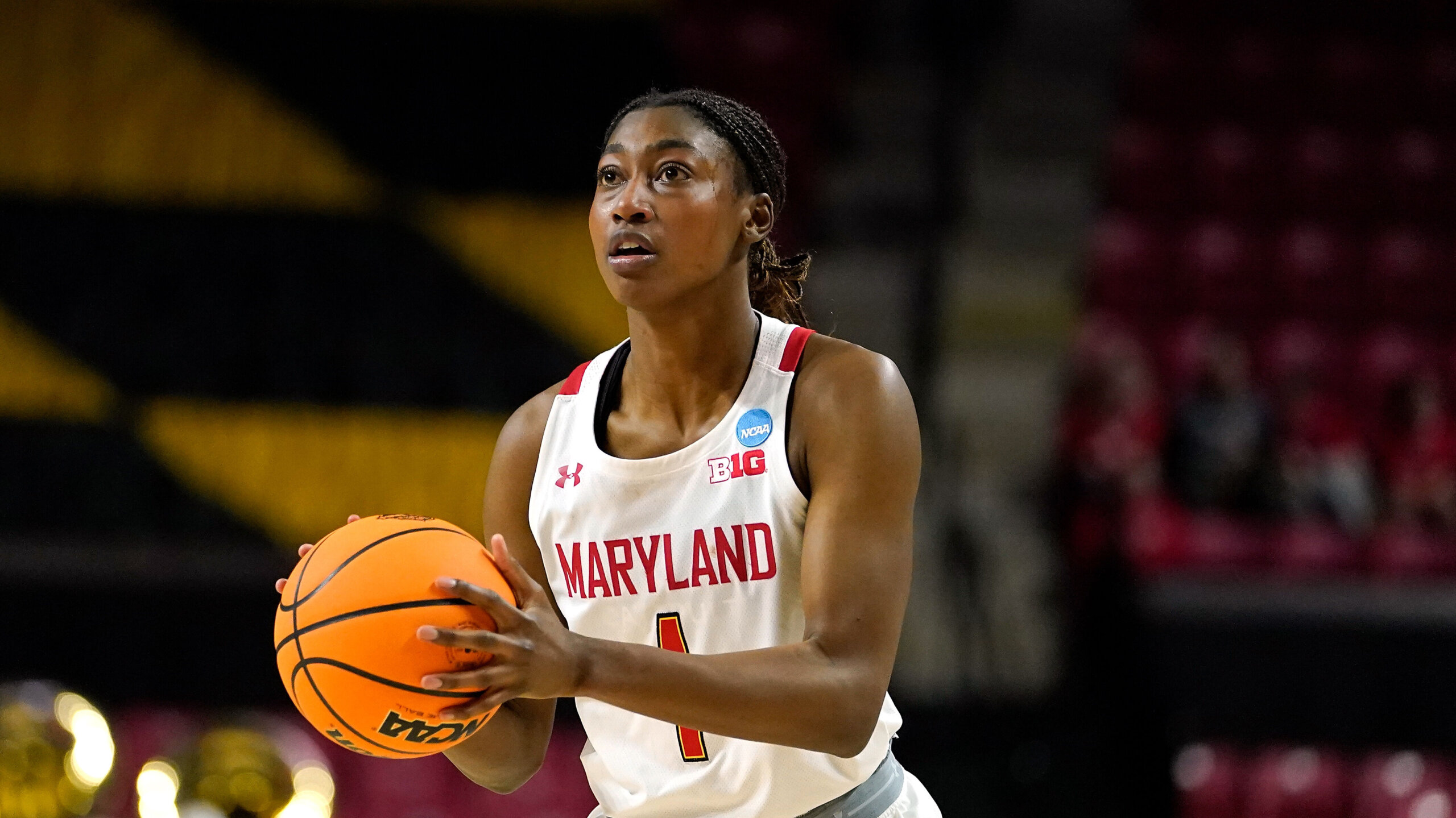 Late run lifts No. 6 Indiana over No. 9 Maryland 68-61 – WTOP News