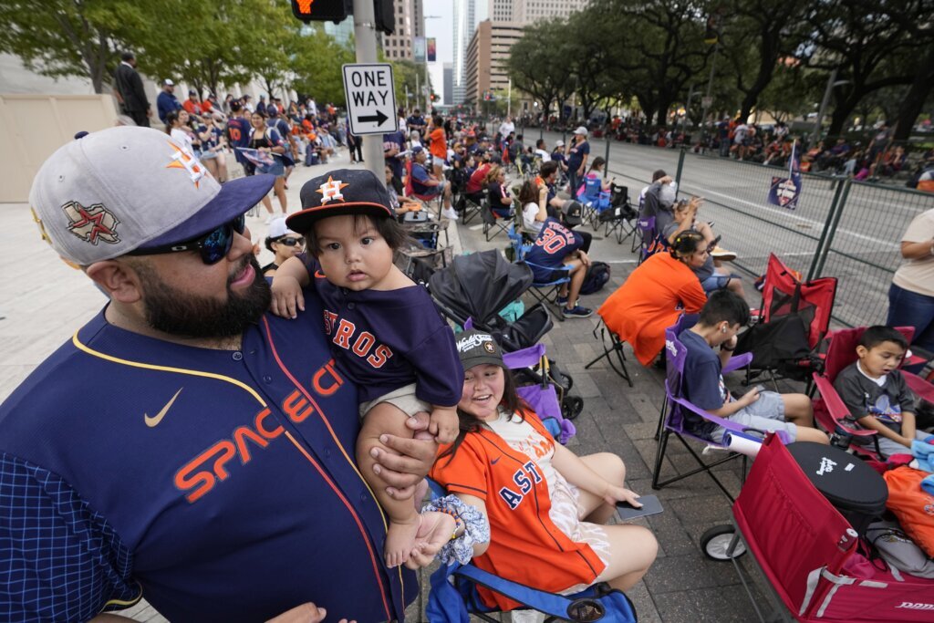 Fans line up in Houston for parade celebrating Astros’ win
