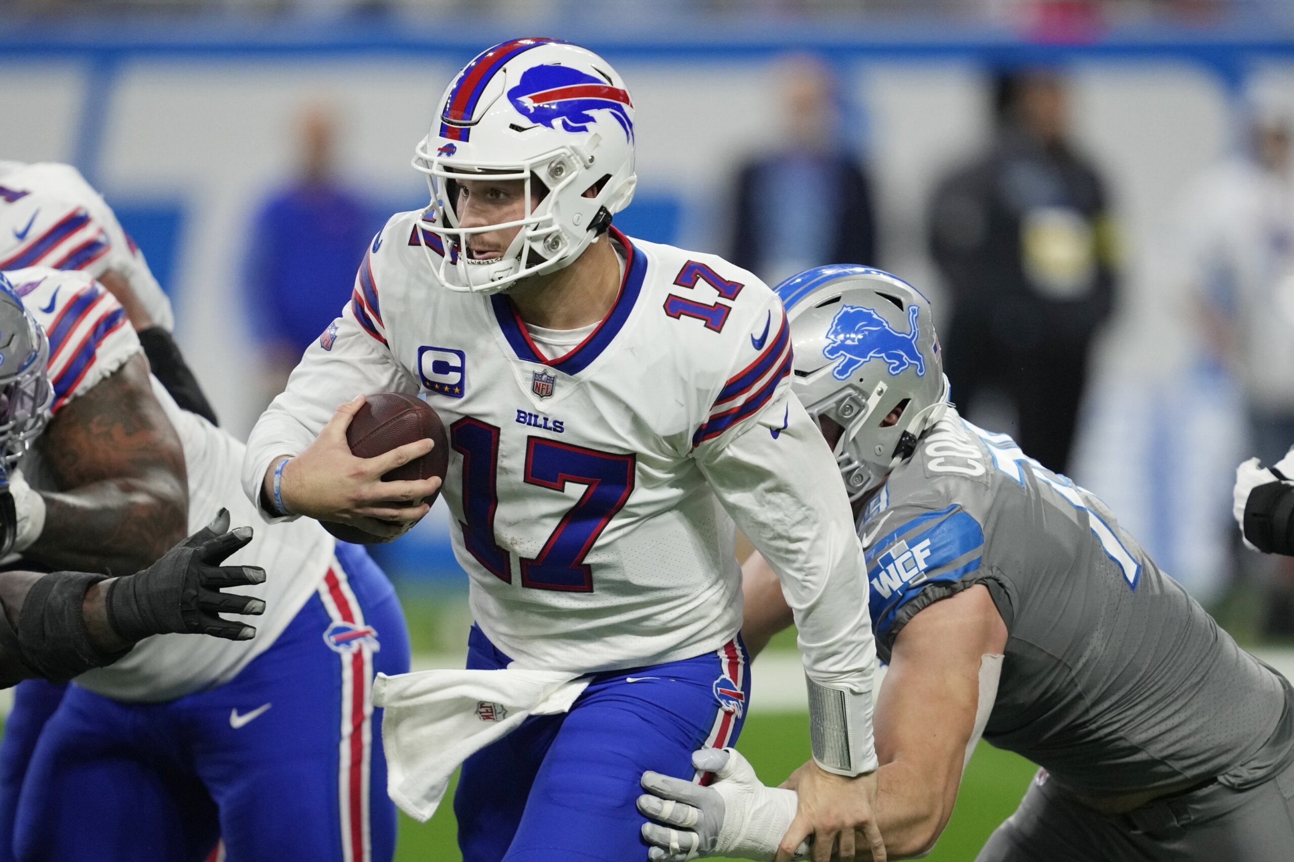 Josh Jacobs going in reverse in Raiders' loss to the Buffalo Bills