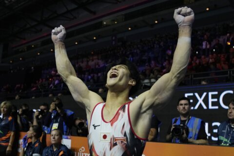 Hashimoto adds world championship to go with Olympic gold