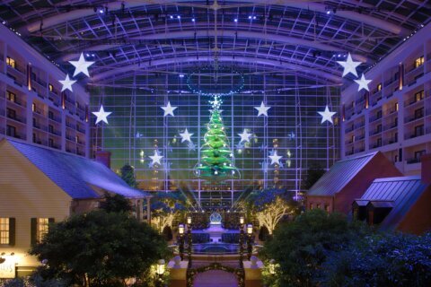 National Harbor’s Gaylord National Resort transforms into a Winter Wonderland with ‘ICE!’