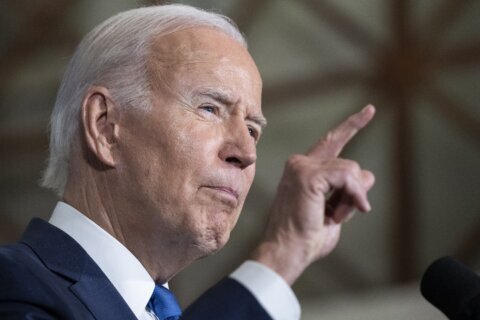 Biden trying to save incumbent Democrats in campaign sprint