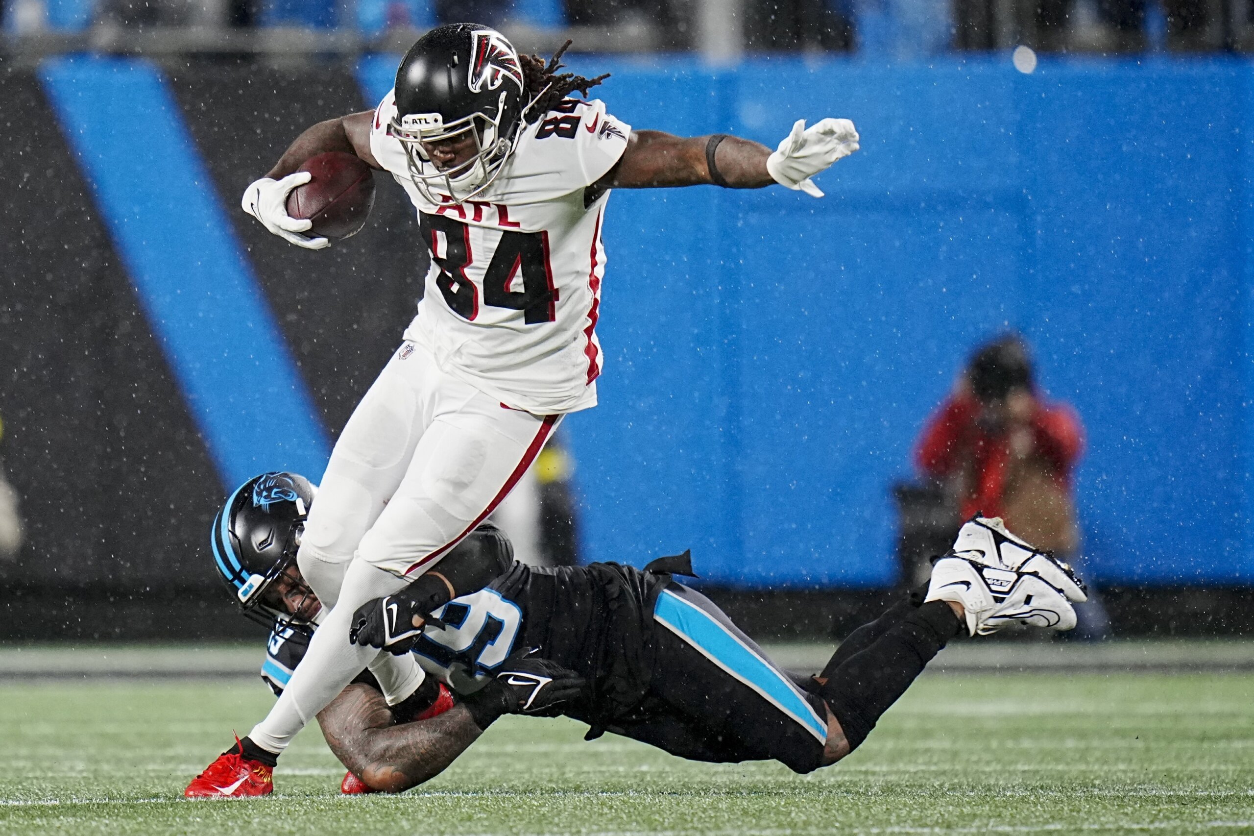 Falcons cling to hope Pitts, Graham can return this season