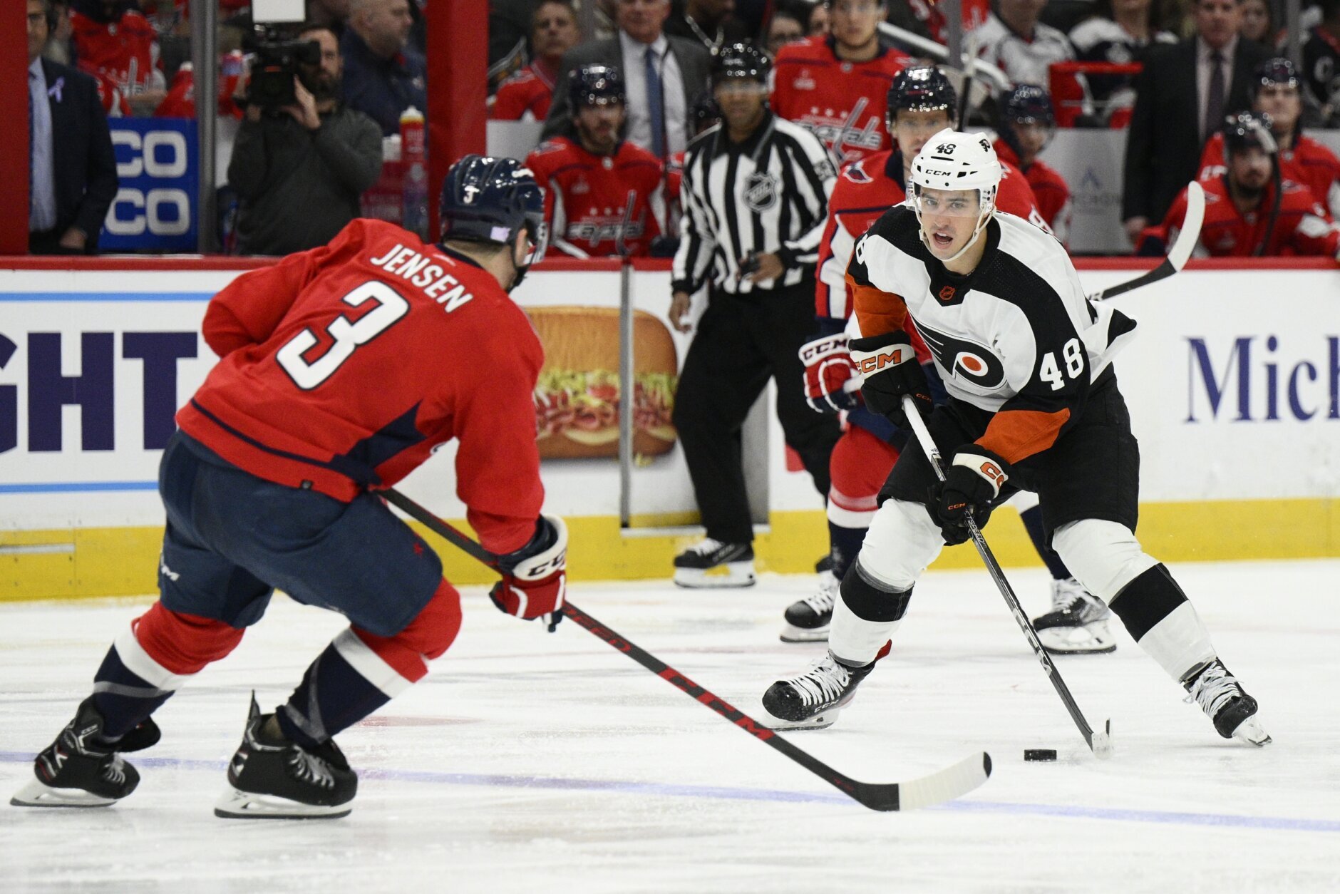Red Wings score two goals in each period, top Flyers 6-3 – The Oakland Press