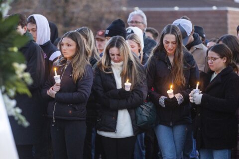 10 days in, no suspect, no weapon in Idaho student slayings