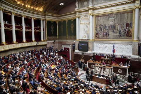 France takes 1st step to add abortion right to constitution