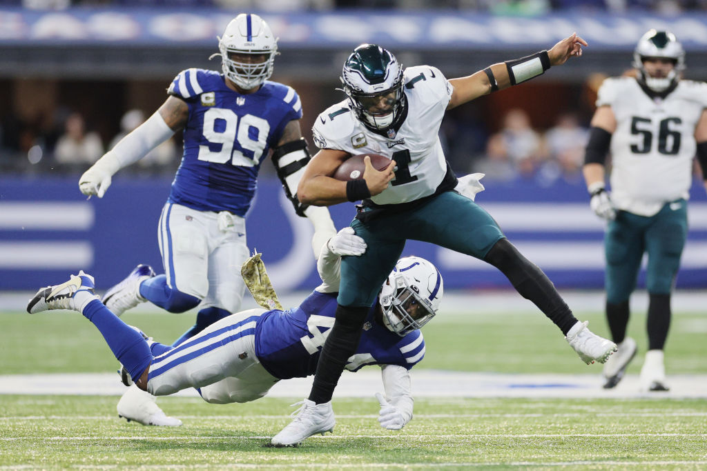 <p><b><i>Eagles 17</i></b><br />
<b><i>Colts 16</i></b></p>
<p>It&#8217;s a shame this was necessary against the Saturday-led Colts but Philadelphia stayed atop the NFC thanks to its first double-digit fourth-quarter comeback since <a href="https://www.youtube.com/watch?v=cJPf4h9GZvg" target="_blank" rel="noopener" data-saferedirecturl="https://www.google.com/url?q=https://www.youtube.com/watch?v%3DcJPf4h9GZvg&amp;source=gmail&amp;ust=1669080916134000&amp;usg=AOvVaw2vveOf6qLBlzQKMVTW_iIo">the famous DeSean Jackson walk-off punt return touchdown in 2010</a>. Speaking of which …</p>
