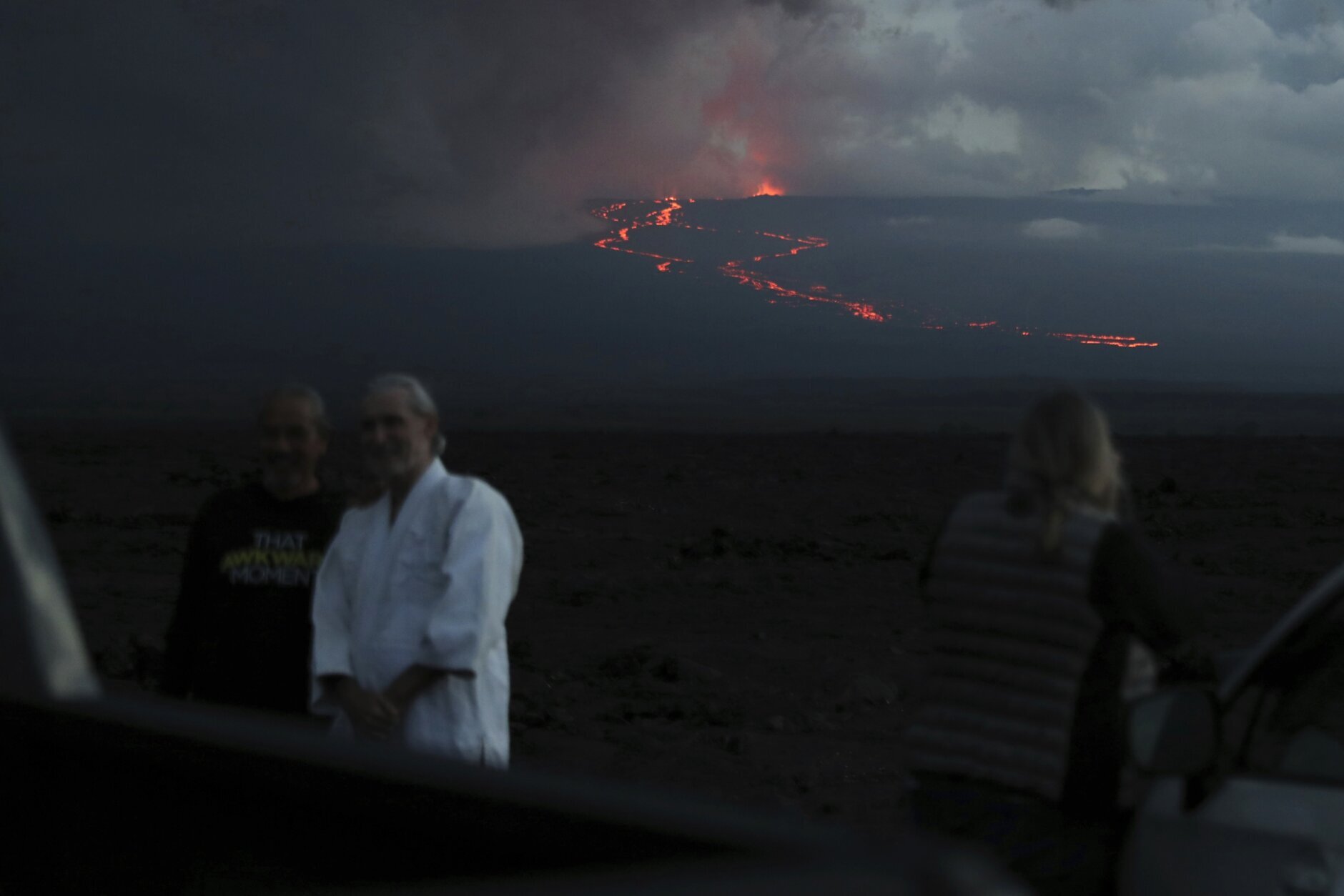 Hawaii Volcano Eruption Has Some On Alert Draws Onlookers Wtop News