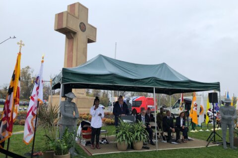 Bladensburg’s World War I Peace Cross Memorial rededicated on Veterans Day