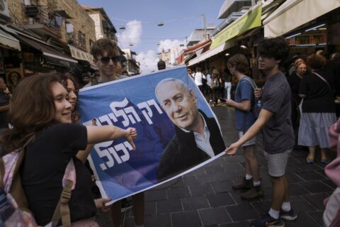 Israel’s Netanyahu appears to hold lead in election