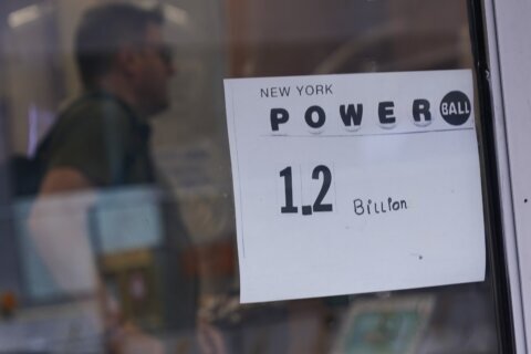 Going to win $1.2B Powerball prize? Consider not taking cash