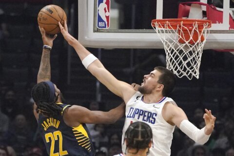 Zubac scores 31, pulls down 29 boards; Clippers beat Pacers