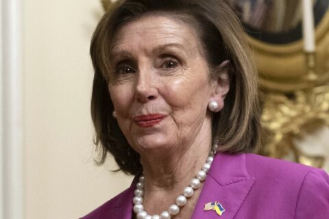Pelosi to step down from House leadership, stay in Congress