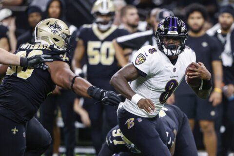 Lamar Jackson remains steady amid Ravens’ injury problems