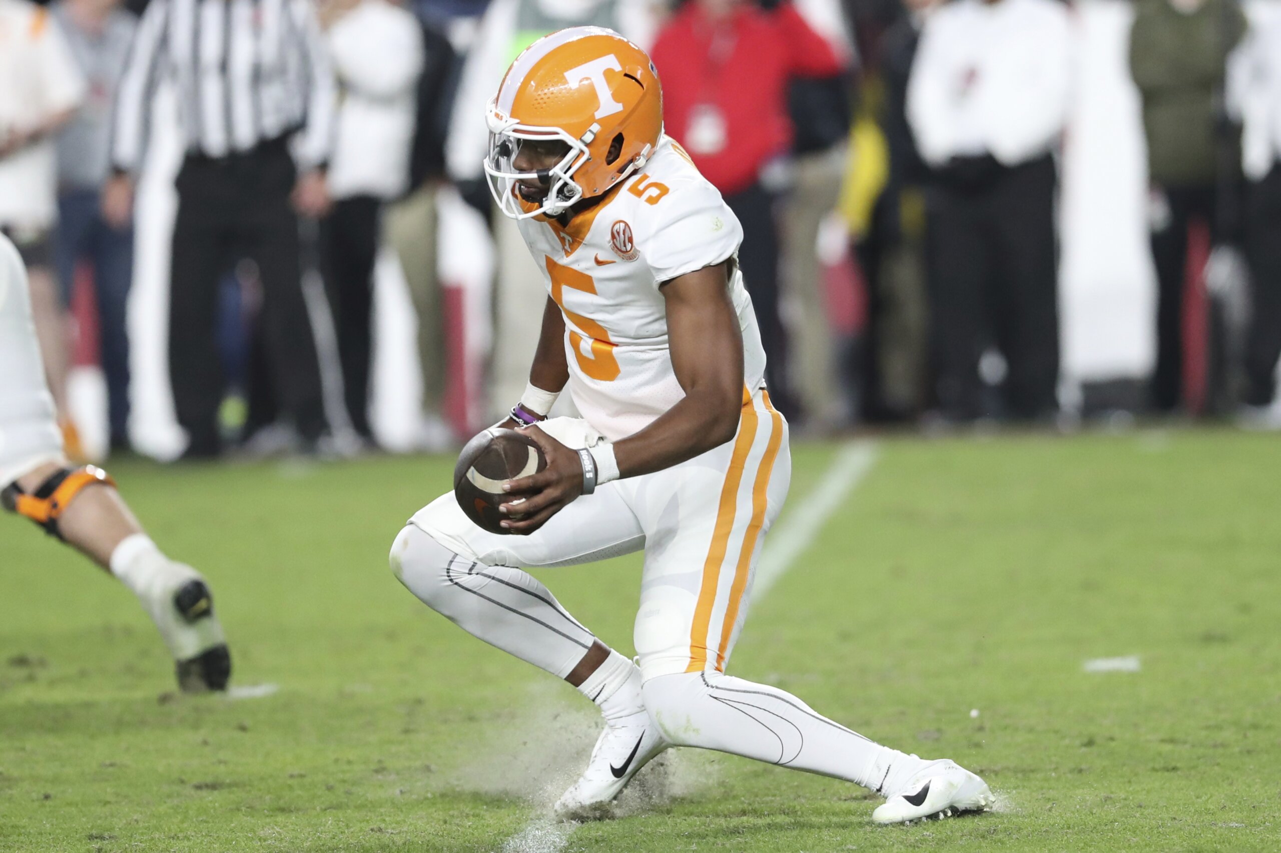 Tennessee QB Hendon Hooker done for season with knee injury WTOP News