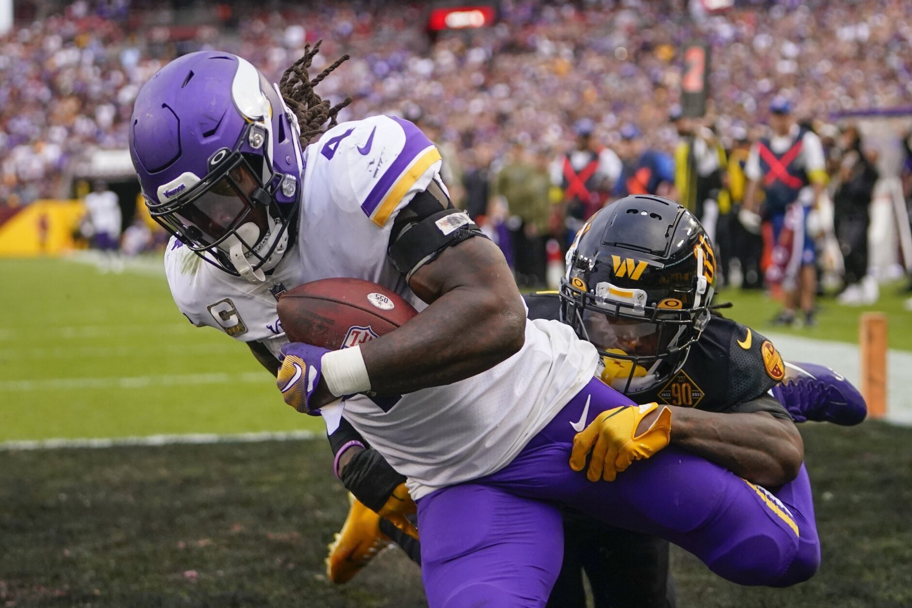 Commanders fall to Vikings after blowing 4th quarter lead