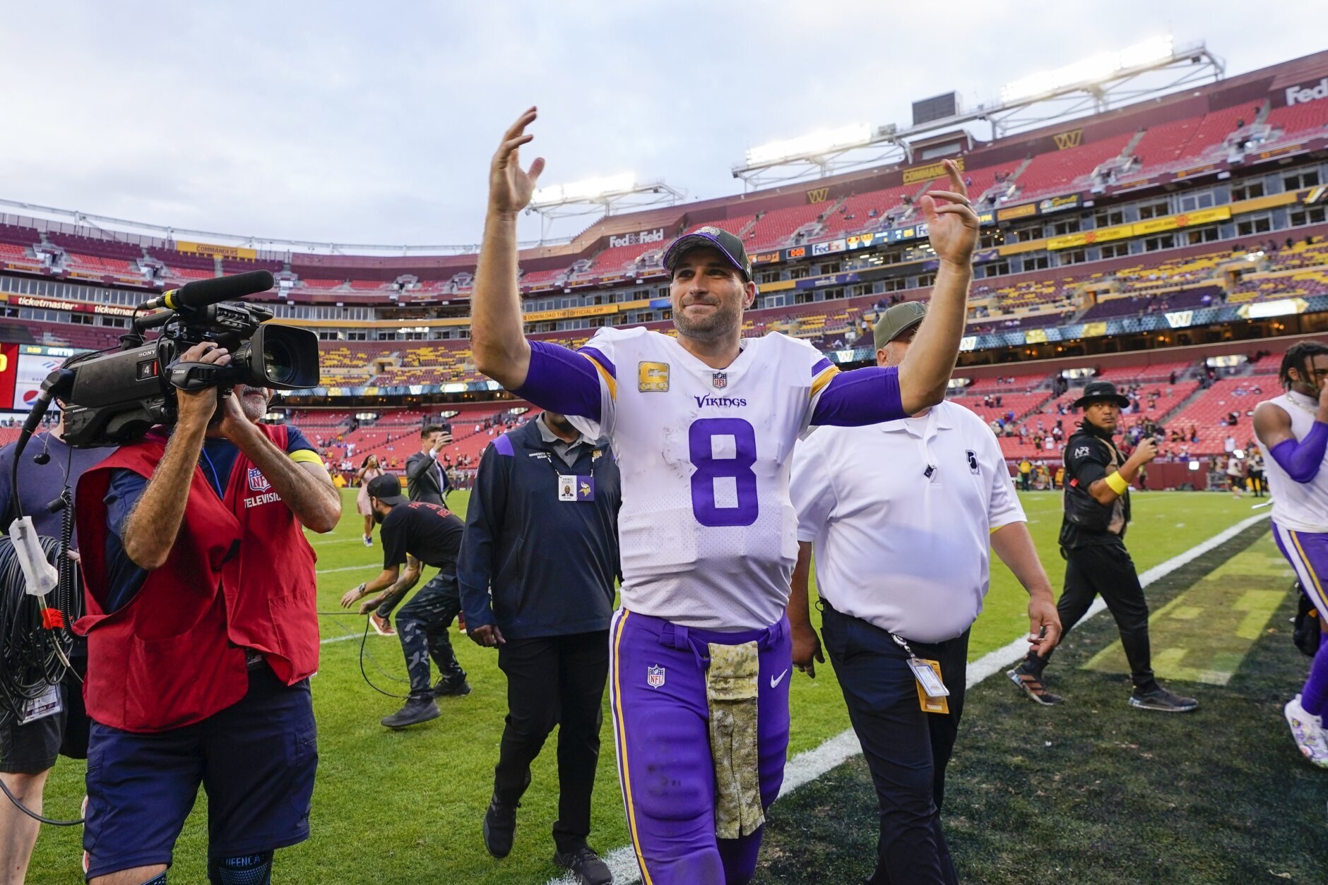 Vikings vs. Commanders: Best photos from Sunday's game