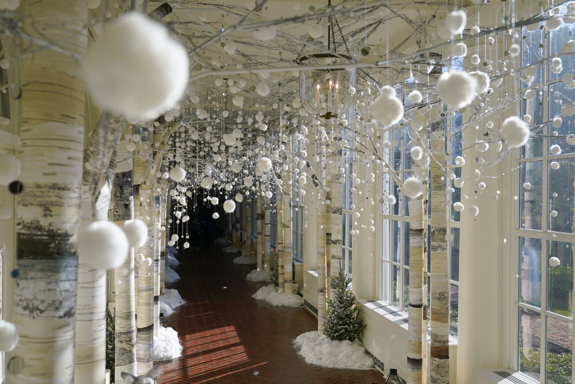 White House Decorations Include Teacher and Student Art. Why Educators Say  That's Meaningful