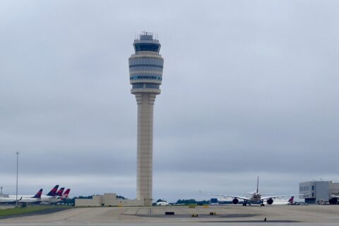 Passenger with box cutters prompts Frontier flight to make emergency landing