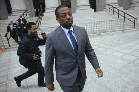 Bribery, fraud charges dismissed against ex-NY Lt. Governor