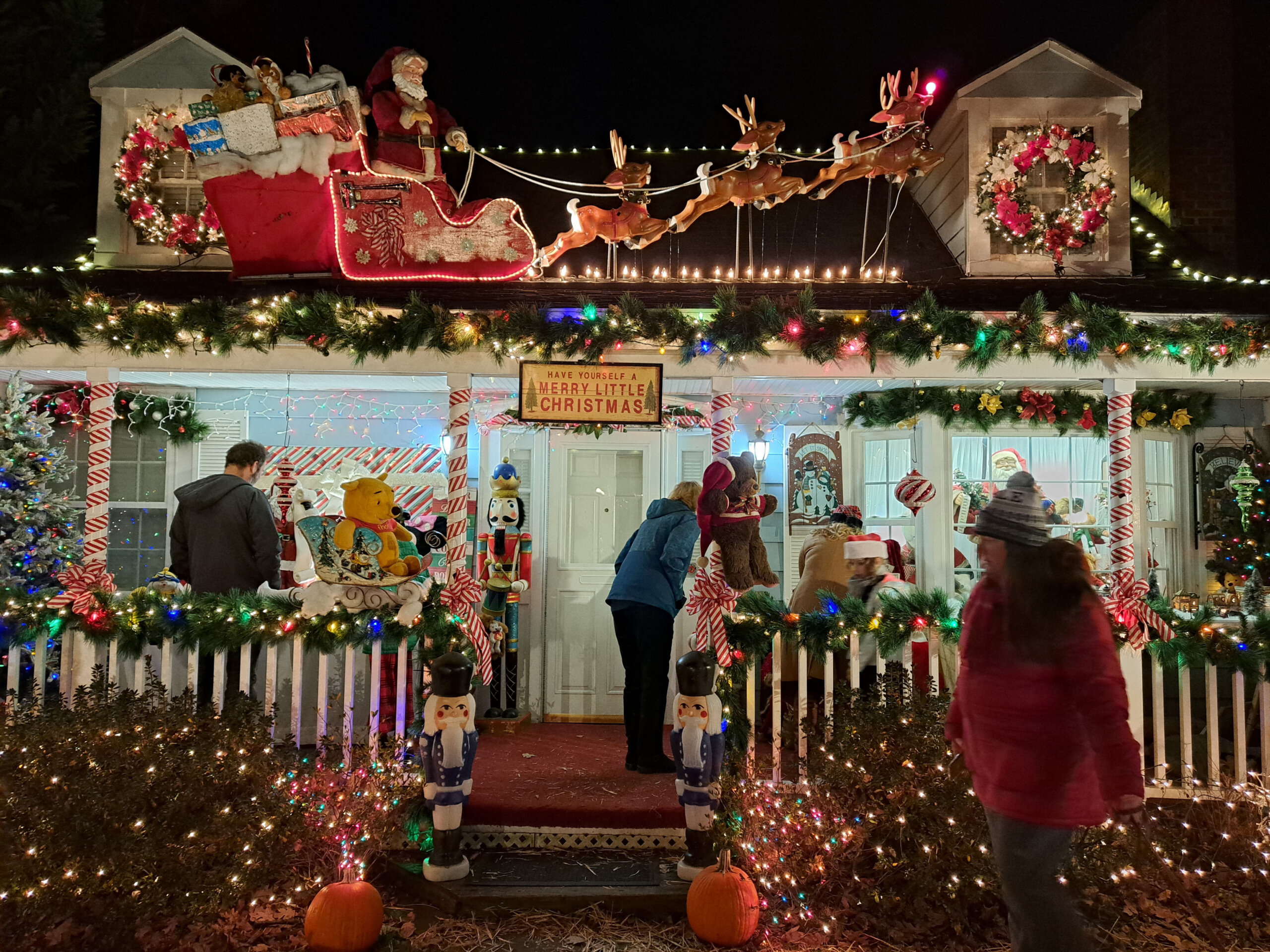A longrunning Christmas tradition ends at ‘iconic’ Arlington home