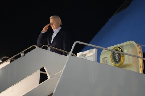 Biden arrives in US Virgin Islands to relax between holidays