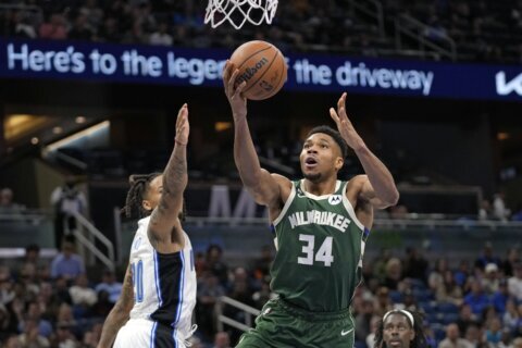 Giannis’ 10-second (and more) FT routine draws more scrutiny