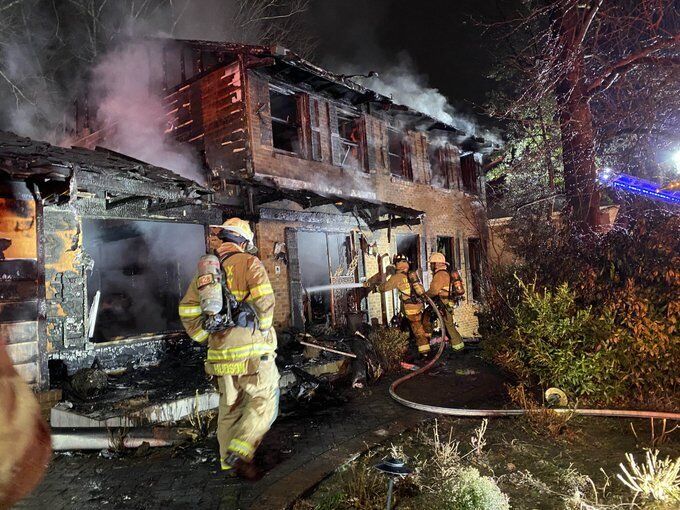 Fairfax Co. blaze that killed woman began with Christmas tree lights