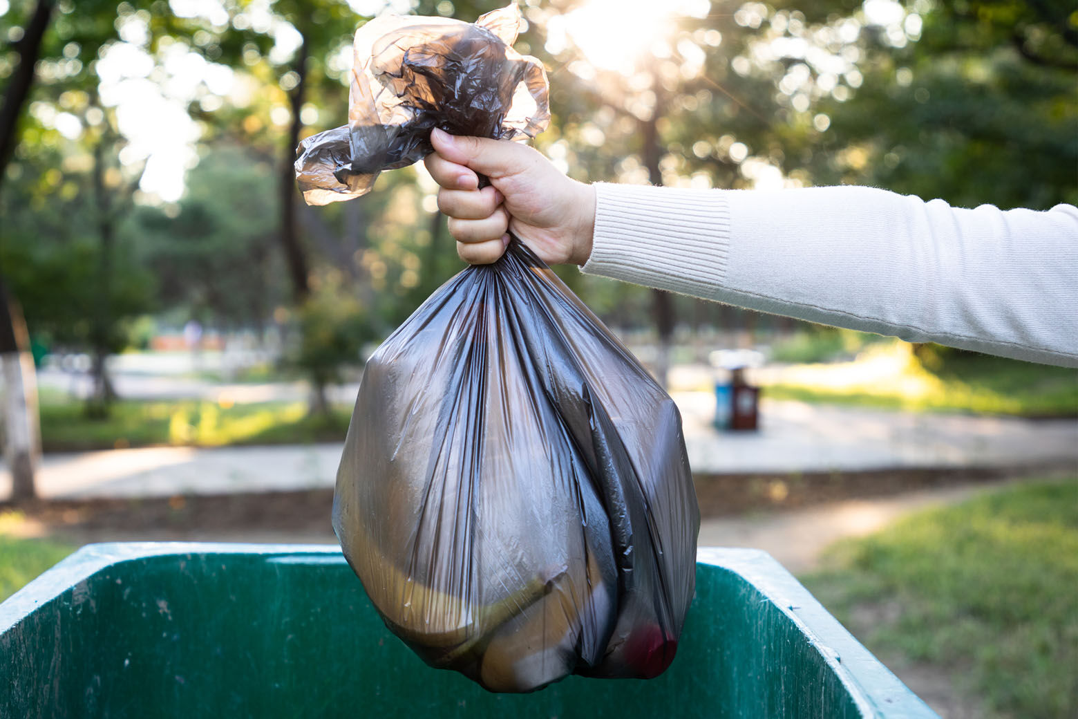 northern-va-garbage-collector-shutters-residents-left-to-clear-trash