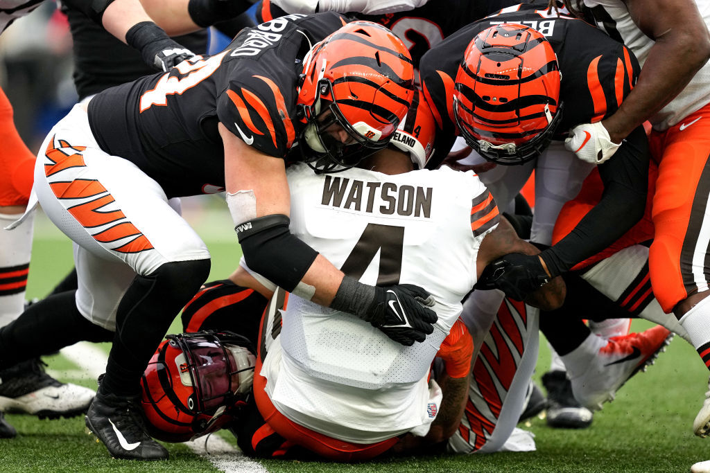 <p><b><i>Browns 10</i></b><br />
<b><i>Bengals 23</i></b></p>
<p>For what Cleveland gave up for Deshaun Watson — including, but not limited to, its collective soul — it&#8217;s damning that the Browns have to top 150 rushing yards to win (they are 5-3 this season when they do, 0-5 when they don&#8217;t). More Chubb, less Watson. <a href="https://youtu.be/uelA7KRLINA?t=8" target="_blank" rel="noopener">This is the way</a>.</p>
