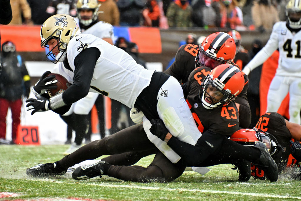 <p><b><i>Saints 17</i></b><br />
<b><i>Browns 10</i></b></p>
<p><a href="https://twitter.com/ESPNStatsInfo/status/1606694559135797249?s=20&amp;t=-DKjcL2ht8PXeLKXLjLGzg">In conditions colder than the South Pole</a>, Cleveland somehow lost at home to a dome team from the South to get eliminated from playoff contention. Now the Browns can focus on <a href="https://wtop.com/nfl/2022/09/2022-afc-north-preview/">what I said it would be before the season</a>: Deshaun Watson getting up to speed and building for 2023.</p>

