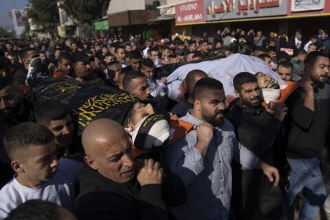 Israeli forces kill 2 militants in West Bank arrest raid
