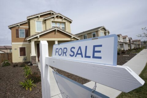 Average long-term US mortgage rate falls a 6th straight week