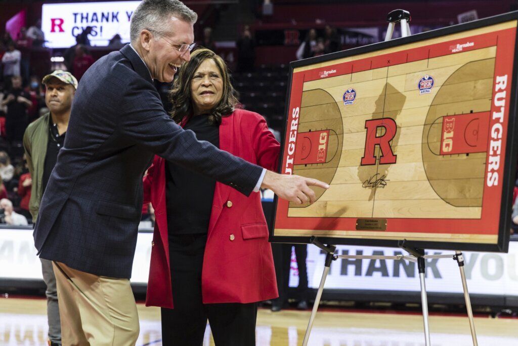 Stringer honored, No. 4 Ohio State women beat Rutgers 82-70