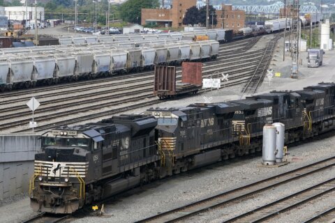 Investors press railroads to add sick time for workers